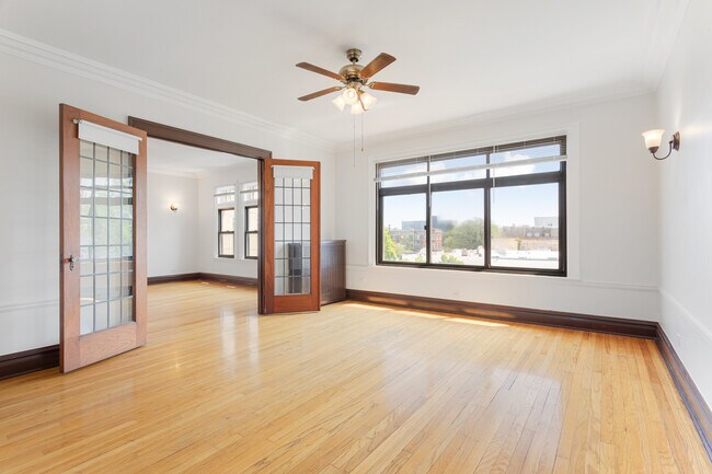 Foto del edificio - 2352 N Spaulding Ave