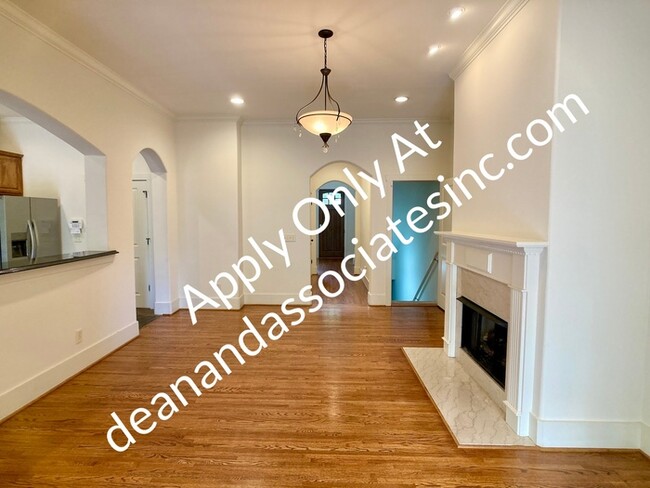 Building Photo - 2092 Eagle Ridge Dr