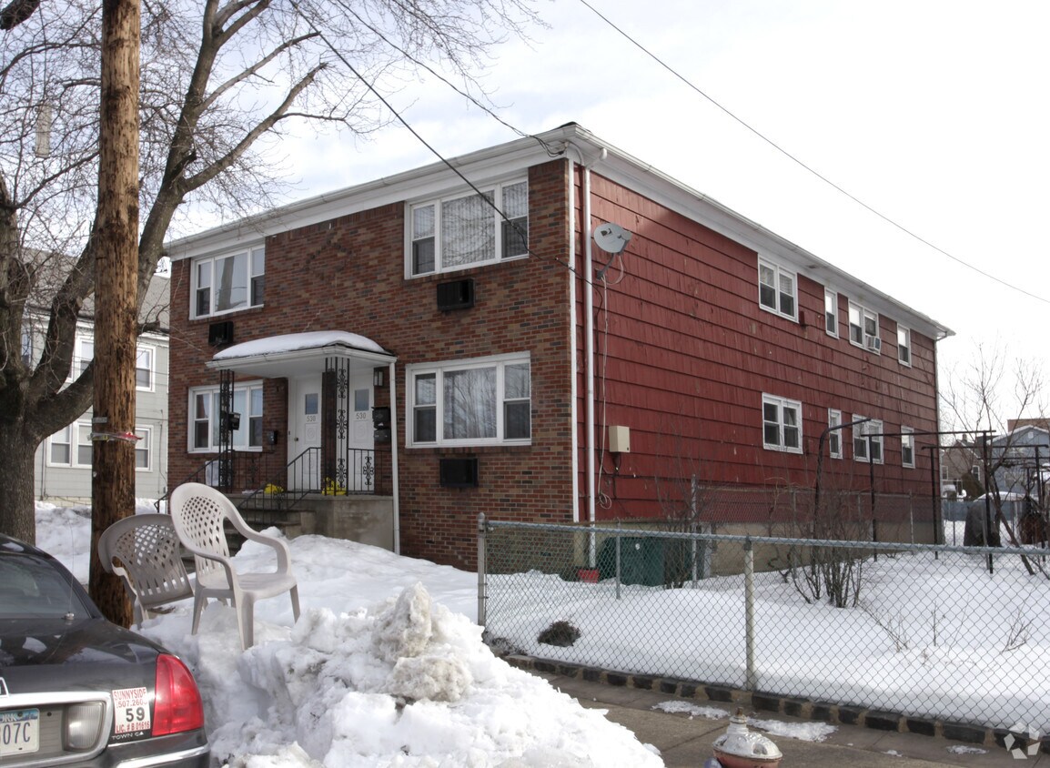 Building Photo - 536 S Broad St