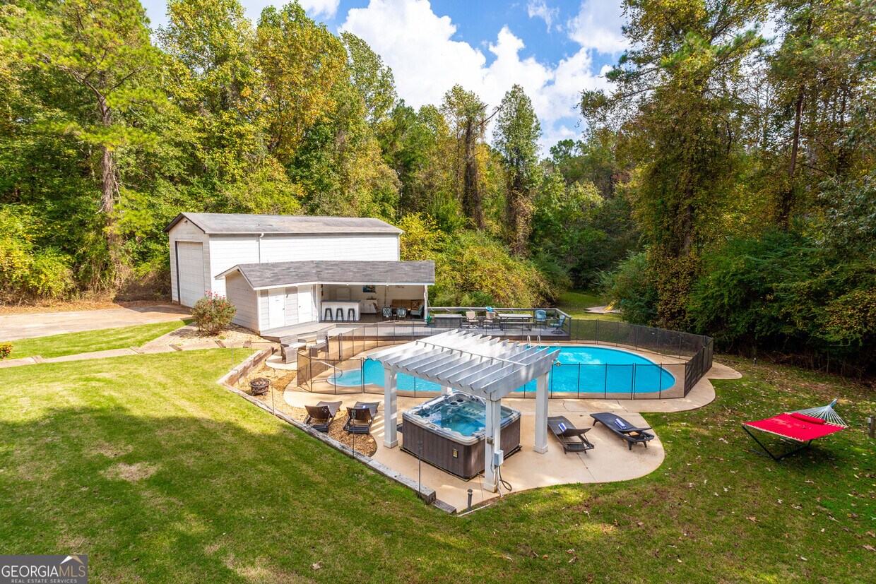 Foto principal - 175 Highland Hills Rd