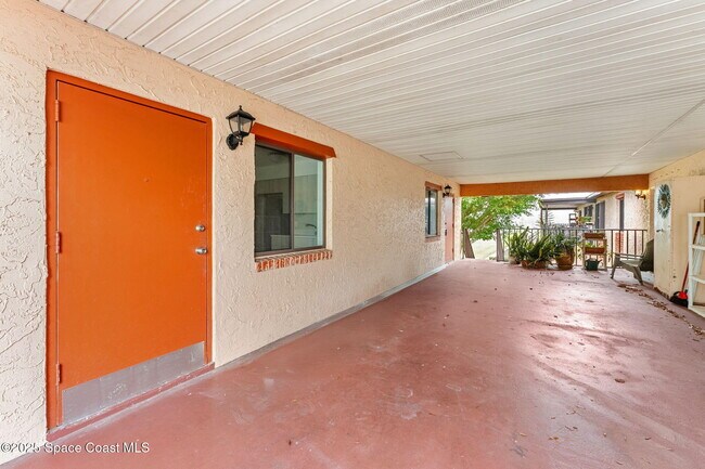 Foto del edificio - 251 San Juan Cir