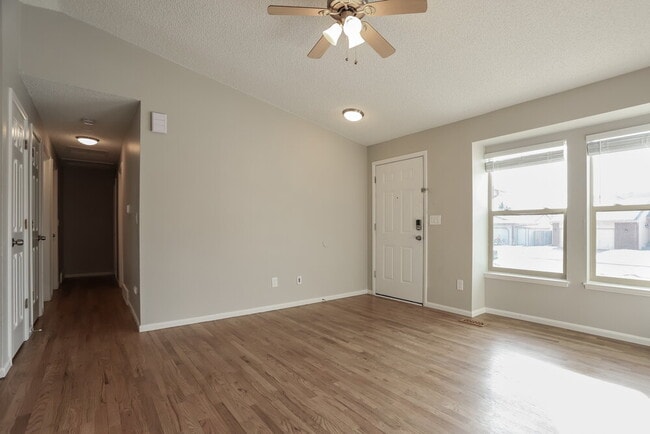 Foto del edificio - 8993 W Ontario Ave