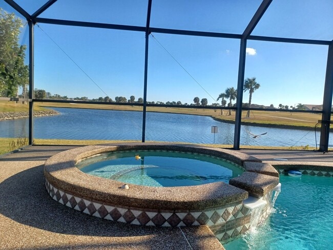 Foto del edificio - 11891 Prince Charles Ct