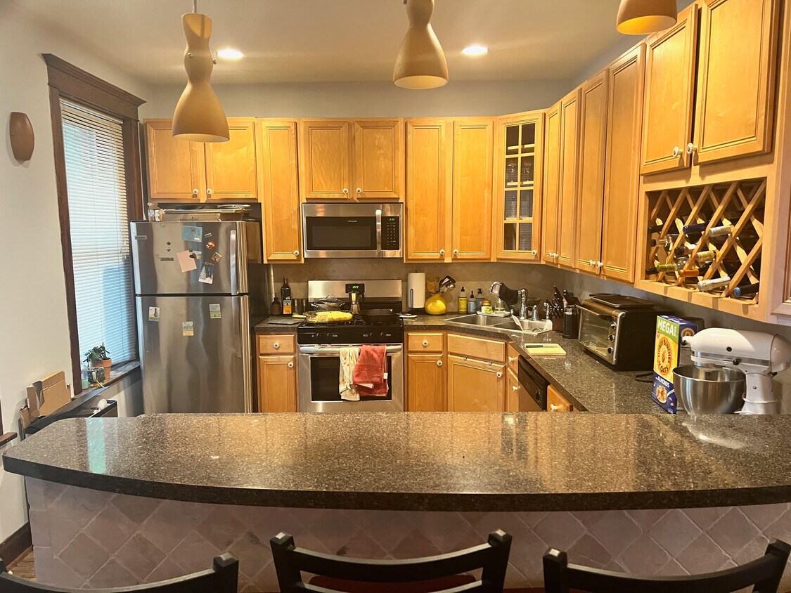 Foto principal - 2120 W Warner Ave