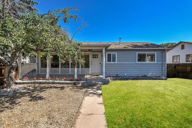 Foto del edificio - 1232 E Uintah St