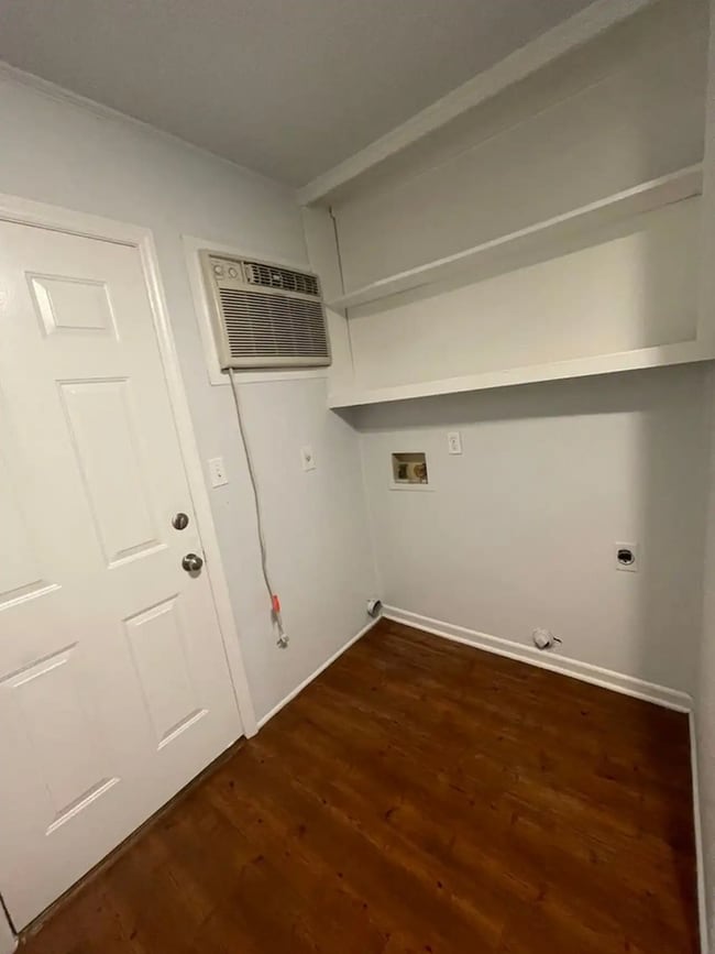 Interior Photo - Lexington Park Apartments