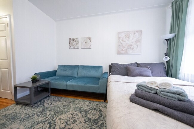 Foto del edificio - 328 E 74th St