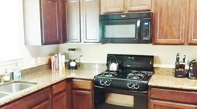 Building Photo - 5914 Speyside Dr