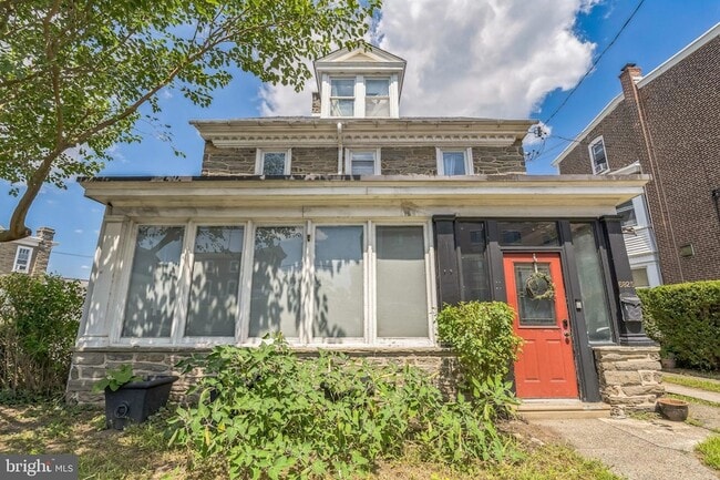 Building Photo - 6825 Ridge Ave