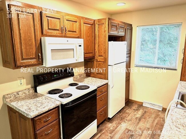 Foto del edificio - 5530 Larry Ln