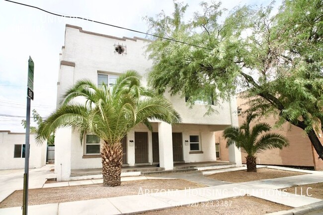 Foto del edificio - 12 E University Blvd