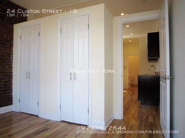 Building Photo - 24 Clinton St