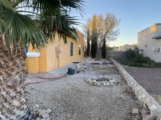 Building Photo - 14720 Horizon View Dr