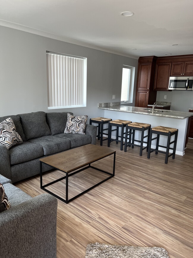 Living Room - 140 Hill St