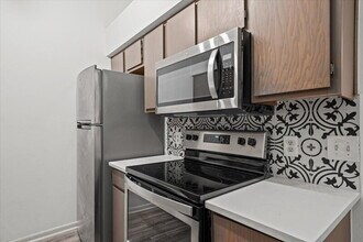 Building Photo - 1705 Crossing Pl