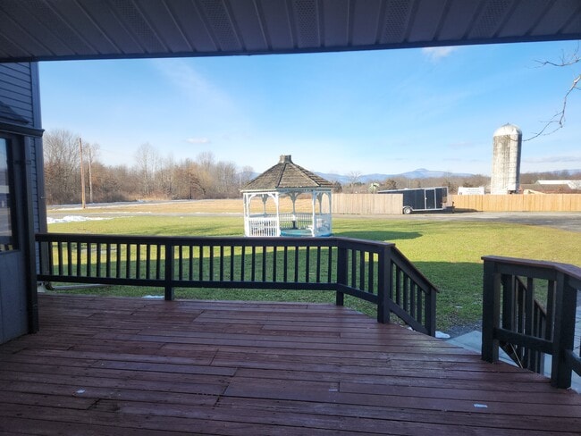 Building Photo - 235 Lasher Rd