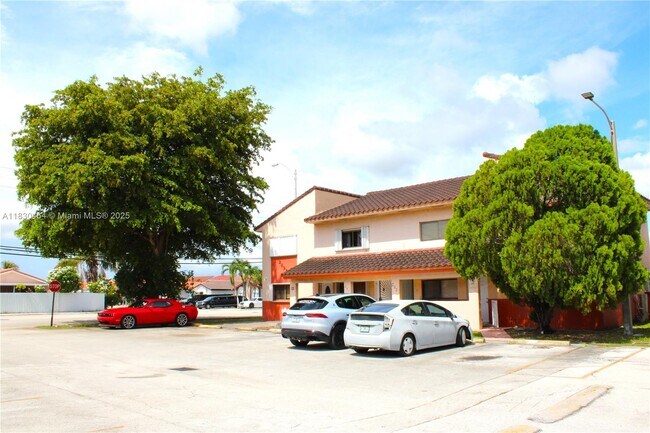 Foto del edificio - 2895 W 76th St