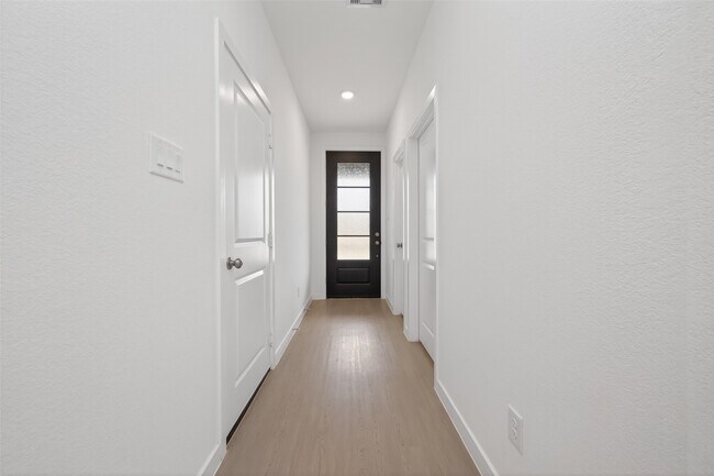 Foto del edificio - 13071 Pne Trace St