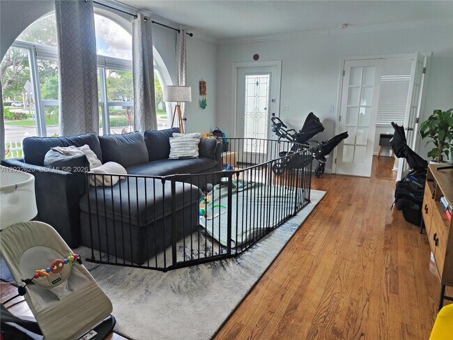 Foto del edificio - 470 SW 25th Rd