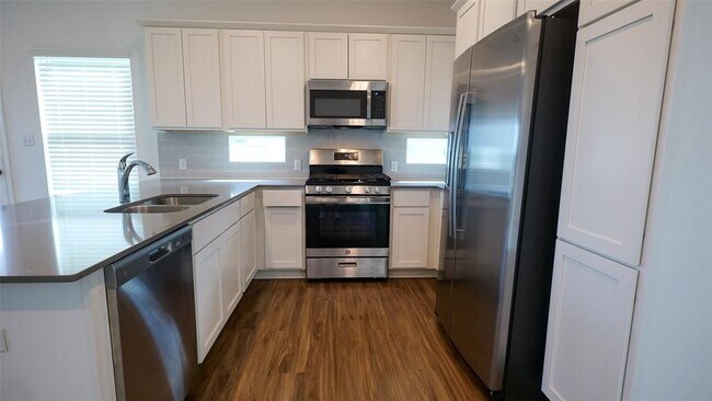 Foto del edificio - 1321 Weatherford Ln