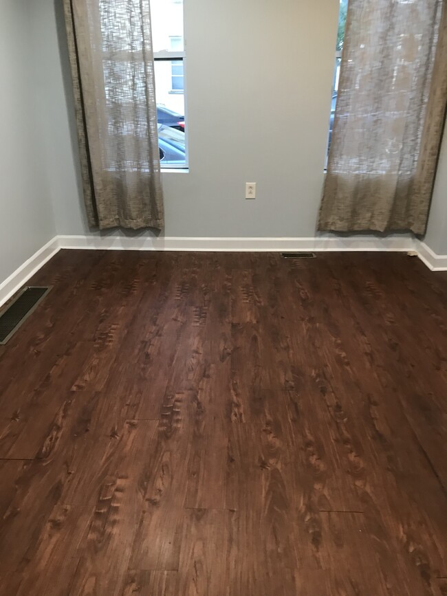 Living room - 415 Mifflin St