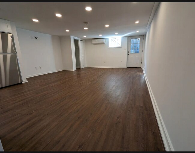 Foto del edificio - 738 11th St NE