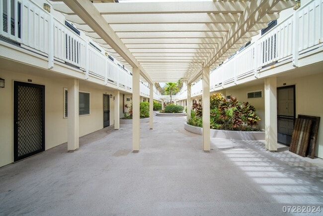 Building Photo - 1bd/1ba/1pkg Condominium in Koolau Vista |...