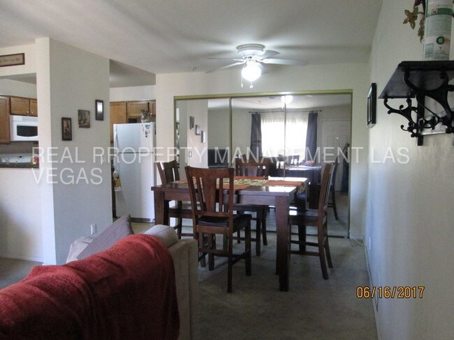 Foto del edificio - 2120 Sealion Dr