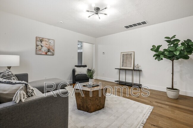 Foto del edificio - 933 N Tuxedo St