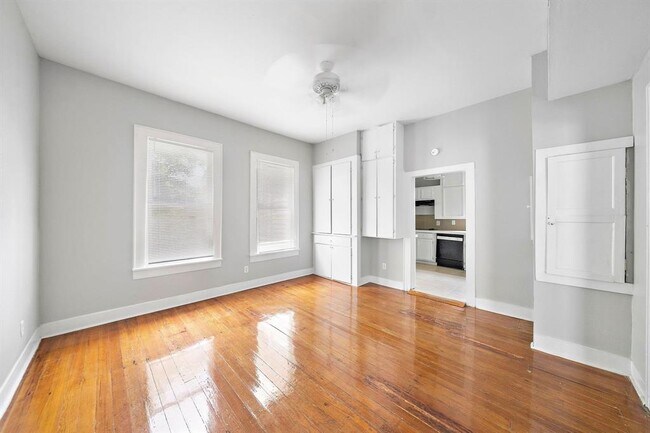 Foto del edificio - 217 3rd Ave N