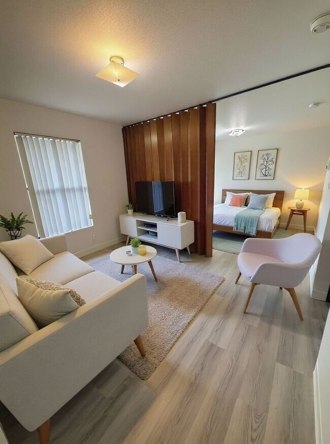 Foto del interior - FREE UTILITIES!!   GREAT VIBES!!