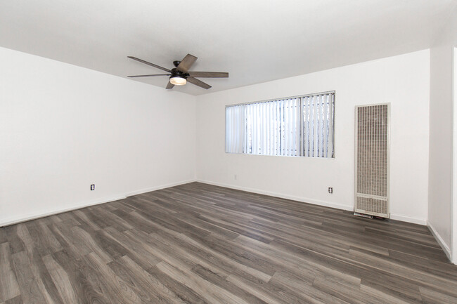 Foto del edificio - 410-1 E 118th St