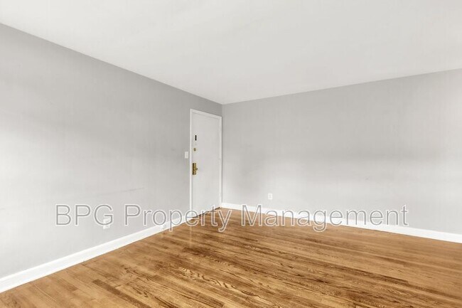 Foto del edificio - 5721 11th St N