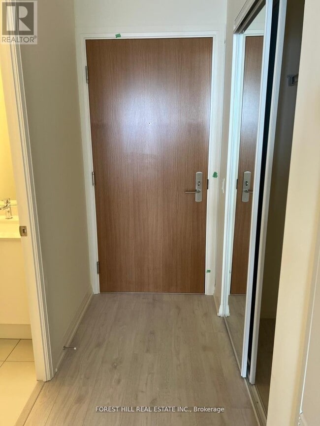 Photo du bâtiment - 8960 Jane St