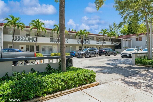 Foto del edificio - 21 Edgewater Dr