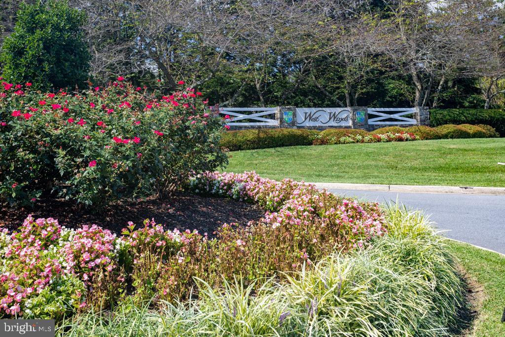 Foto principal - 6913 Country Club Terrace