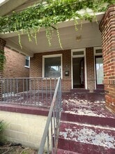 Building Photo - 1557-1559-1559 Clifton Ave