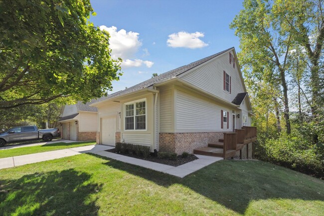 Building Photo - 30861 Centennial Dr