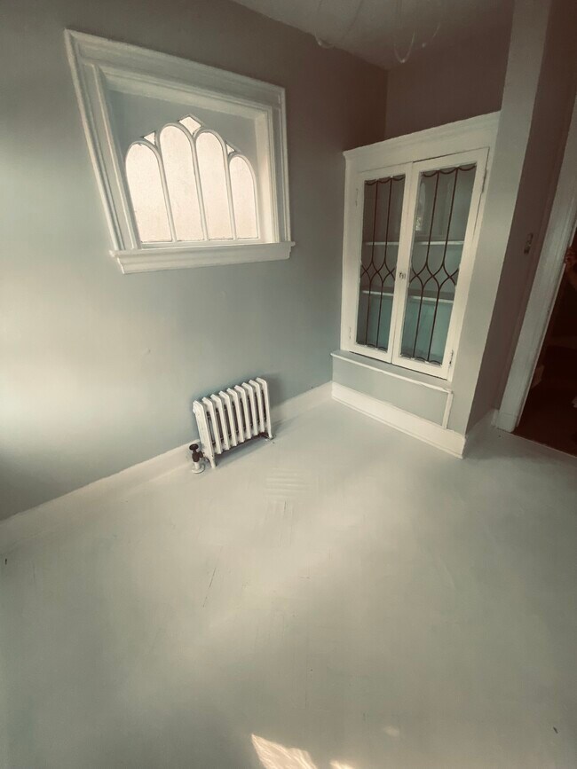 Foto del edificio - 2249 82nd St