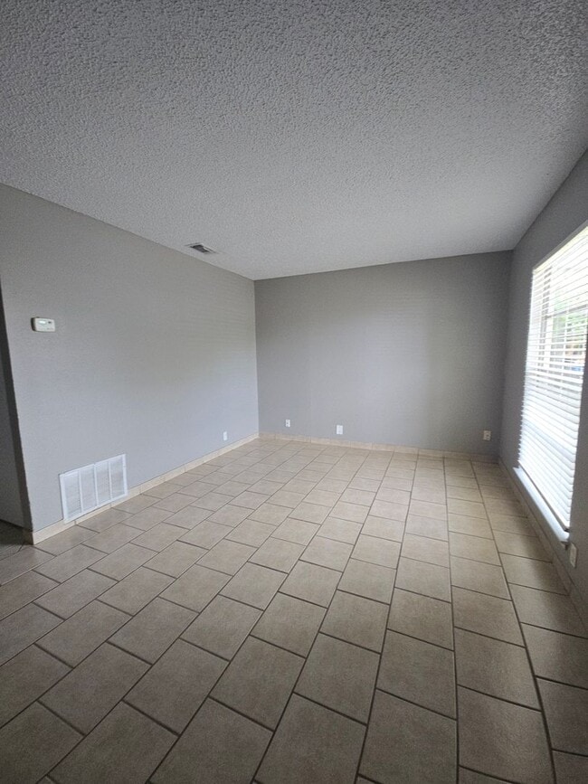Building Photo - Welcome Home to Brookview Duplexes