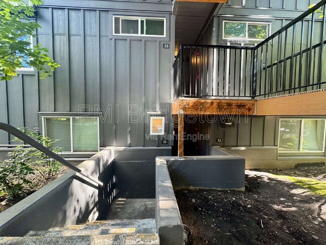 Foto del edificio - 100 Kerr Pkwy