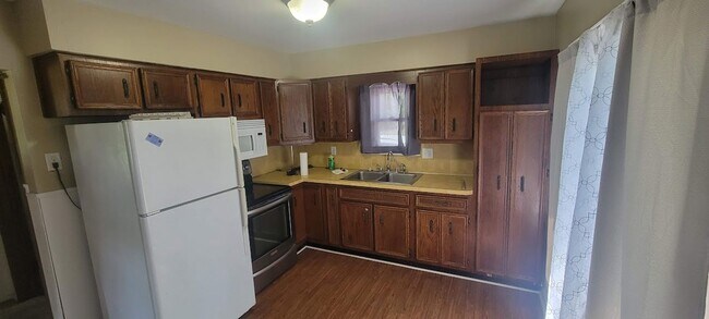 Foto del edificio - 3 bedroom 1 bath ranch