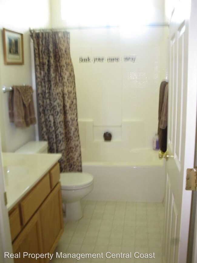 Foto del edificio - 2434 Winding Brook Rd