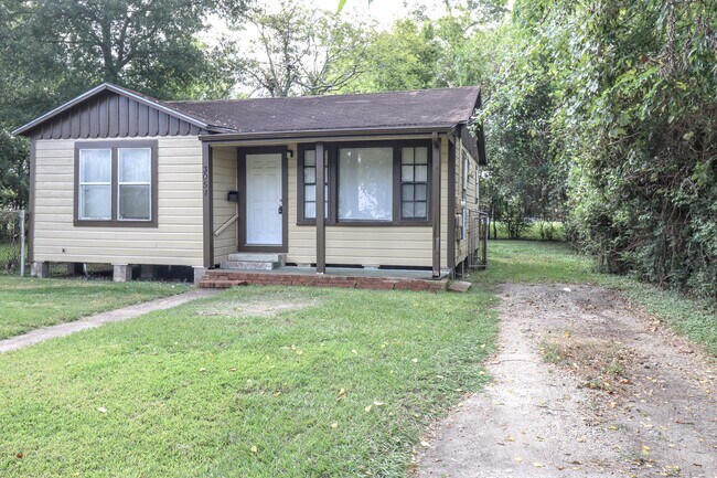 Foto del edificio - 3051 W Crockett St