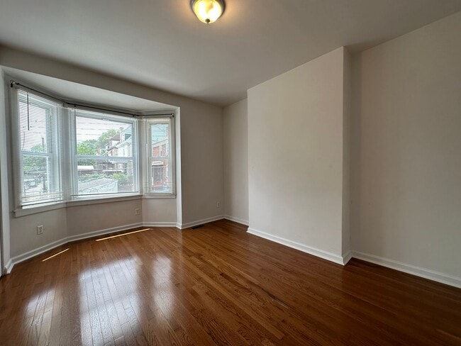 Building Photo - Available August 1, 2025; Lease will end J...