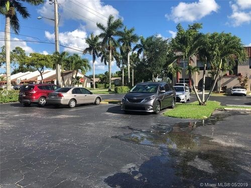 Building Photo - 3801 NW 84th Ave