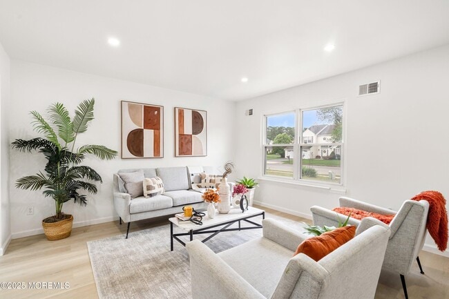 Foto del edificio - 944 Yellowbank Rd