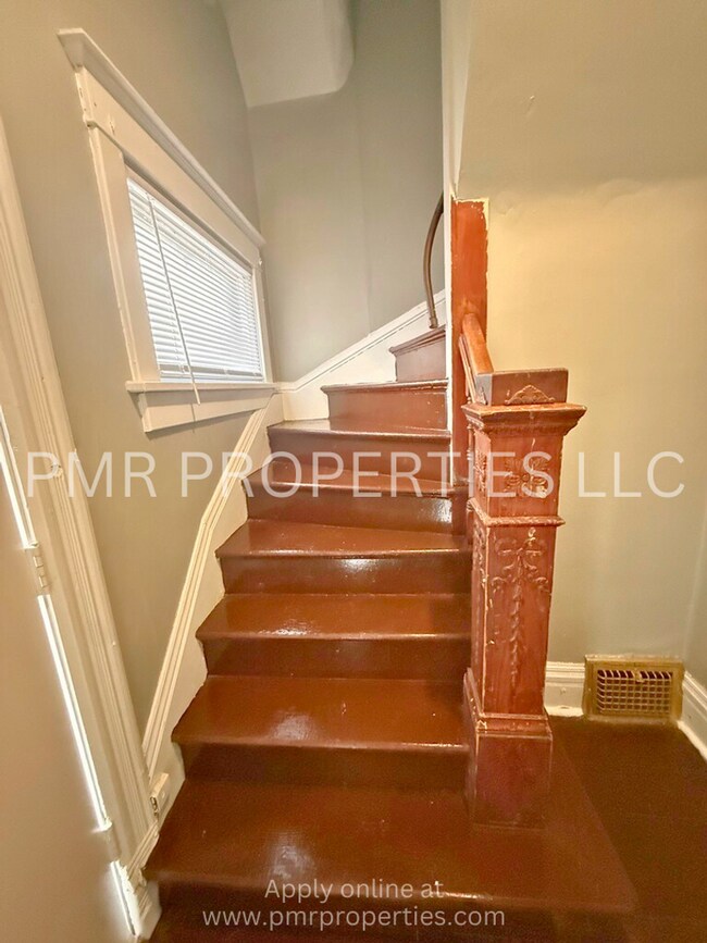 Foto del edificio - 2856 Bristol St