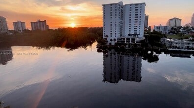 Building Photo - 888 Intracoastal Dr