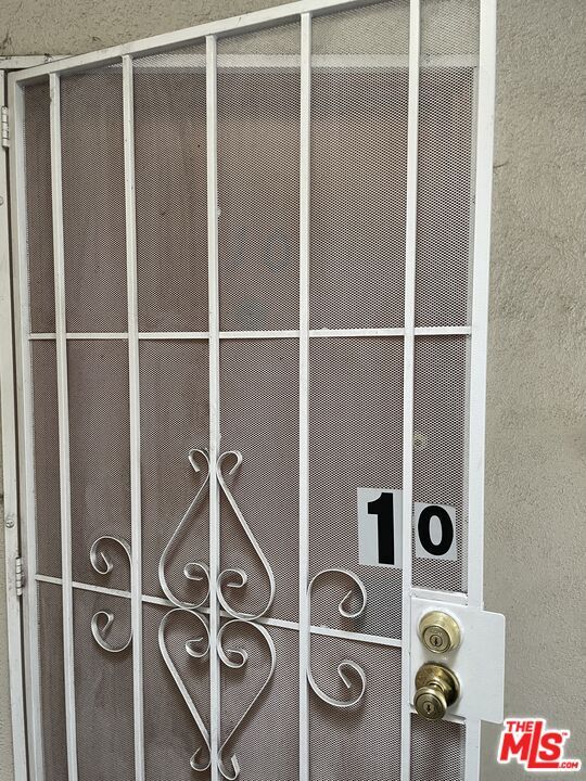 Foto del edificio - 832 S Gramercy Pl